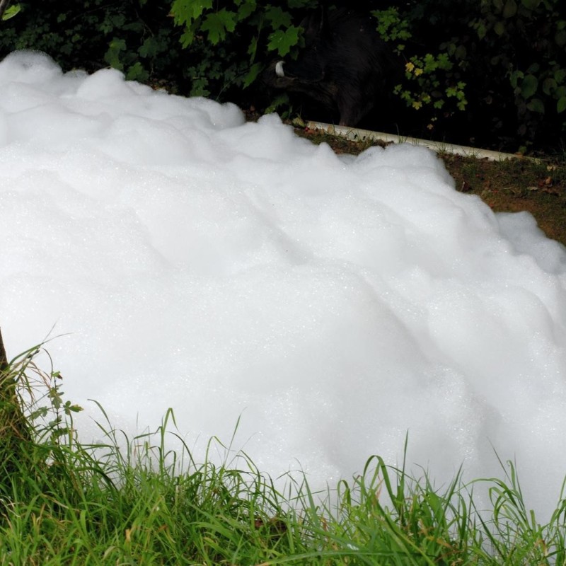 Produire un énorme volume de mousse avec Machine à mousse FOAM 1200 - Eurolite - Souffleur - Canon