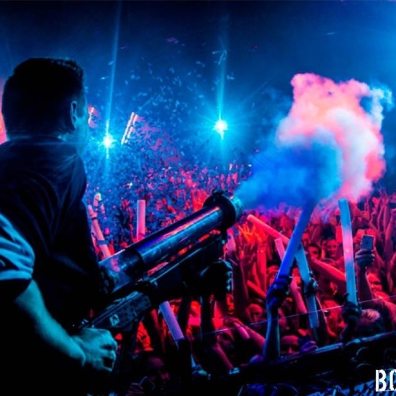 Hurricane GUN — Triple-Effect CO2 Cannon (Confetti, Holi, Smoke)